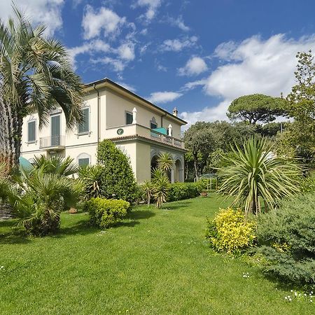 Hotel Verdemare Marina di Pietrasanta Kültér fotó