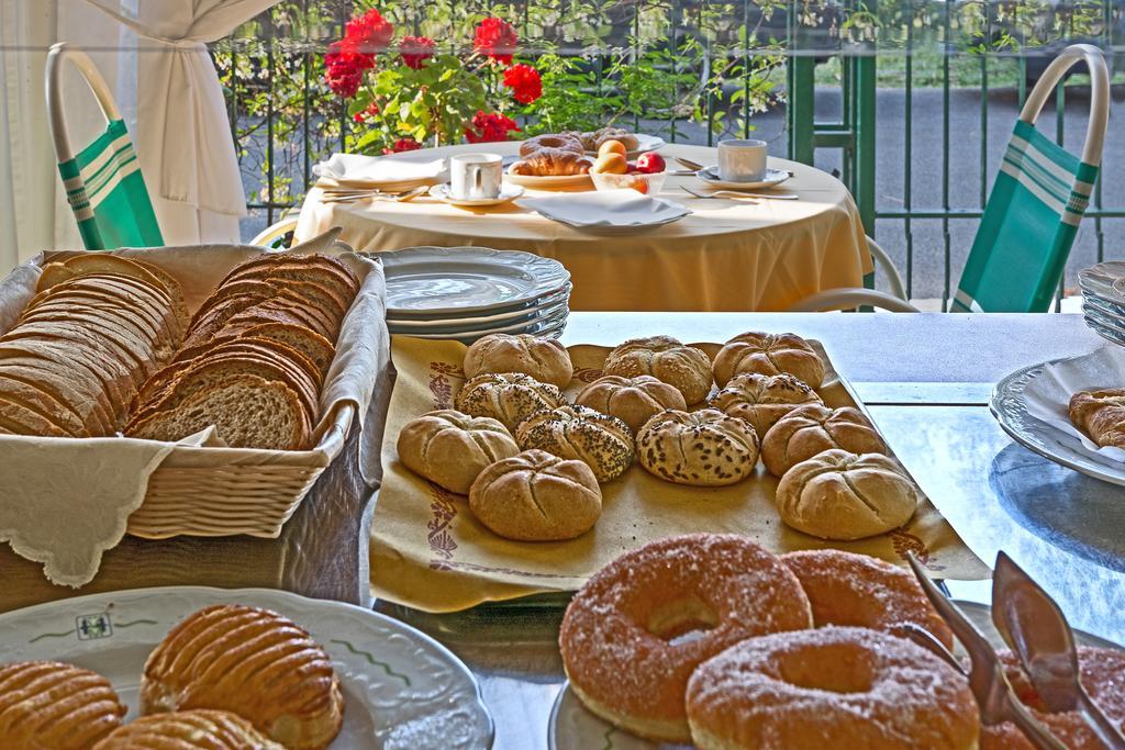 Hotel Verdemare Marina di Pietrasanta Kültér fotó