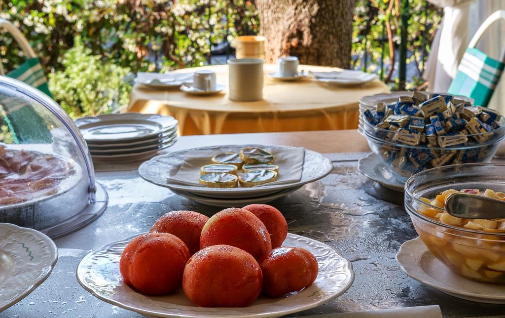 Hotel Verdemare Marina di Pietrasanta Kültér fotó