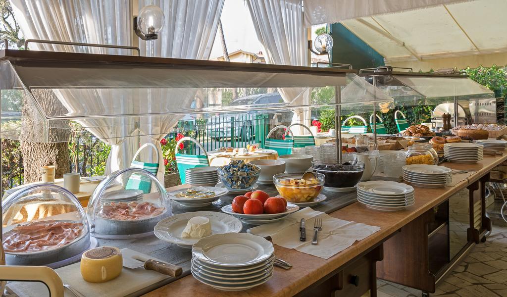 Hotel Verdemare Marina di Pietrasanta Kültér fotó
