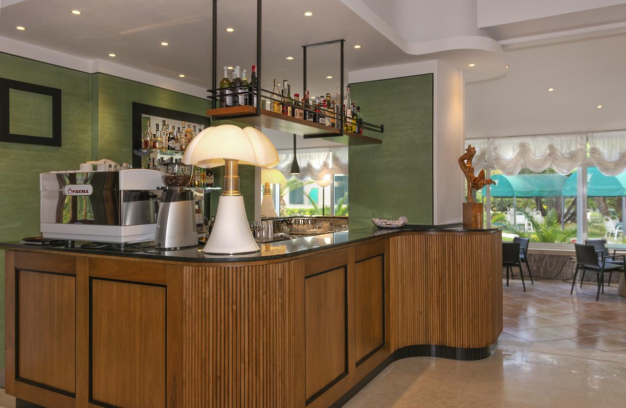 Hotel Verdemare Marina di Pietrasanta Kültér fotó