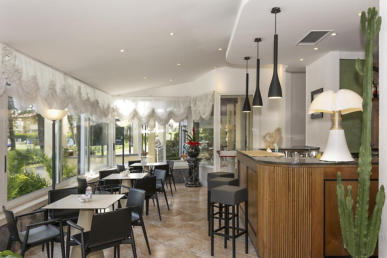 Hotel Verdemare Marina di Pietrasanta Kültér fotó