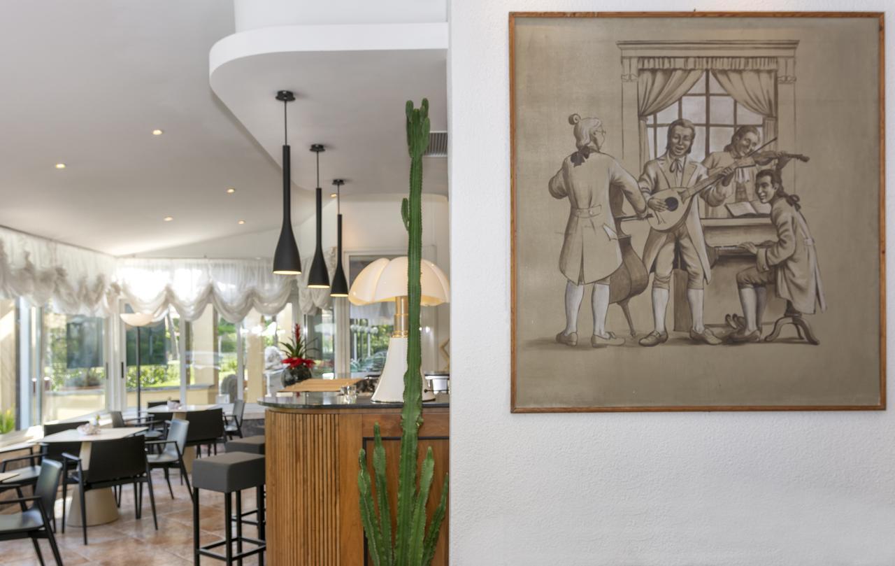 Hotel Verdemare Marina di Pietrasanta Kültér fotó